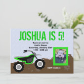 緑の土のバイクの誕生日の招待状 招待状 (スタンド正面)