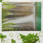 緑の夏の滝 キッチンタオル (折り畳み)