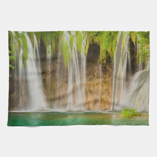 緑の夏の滝 キッチンタオル (横)