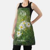 緑の夏の牧草地のカモミールの花 エプロン (インサイチュ)