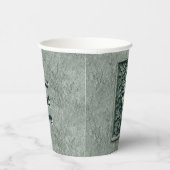 緑の女性 – 石 紙コップ (右)