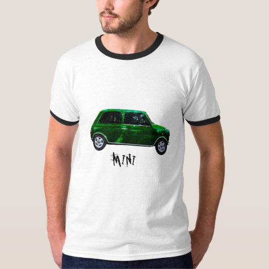 緑の小型車のTシャツ Tシャツ (正面)