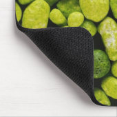 緑の小石のクローズアップ マウスパッド (コーナー)