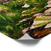 緑の山々に囲まれた曲がりくねった道 ポスター (角)