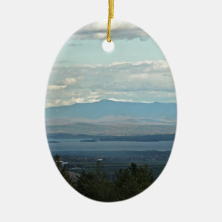 緑の山 セラミックオーナメント