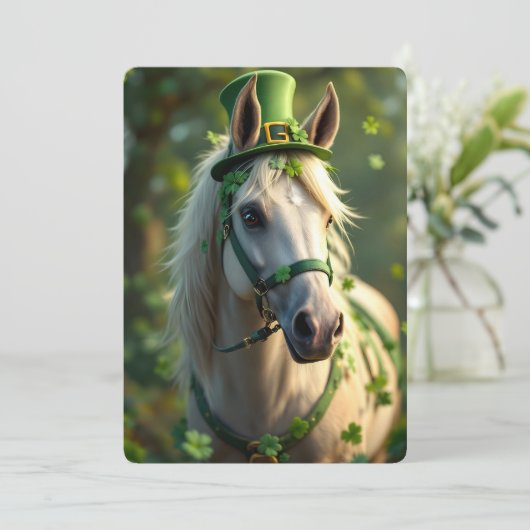 緑の帽子と手綱とシャムロックが付いた可愛い馬 シーズンカード (スタンド正面)