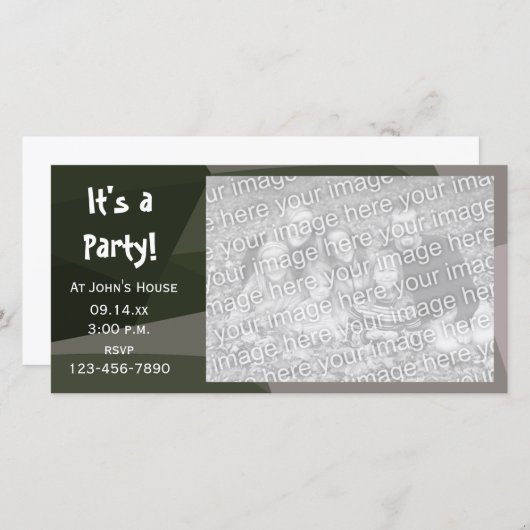 緑の幾何学的カモフラージュパーティー招待状フォトカード (正面/裏面)