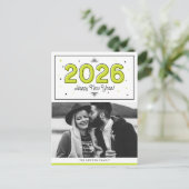 緑の幾何学的タイポグラフィ写真新年おめでとう シーズンポストカード (スタンド正面)