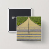 緑の座席の列間の競技場の階段 缶バッジ (正面&裏面)