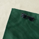 緑の抽象芸術大理石とカスタムイニシャル ビーチタオル (インサイチュ)