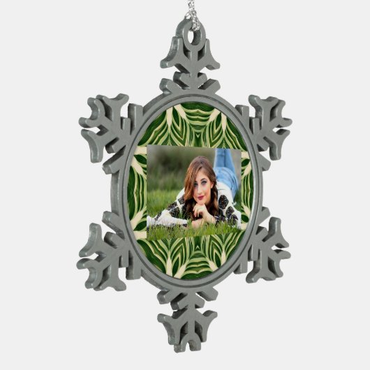 緑の抽象芸術植物性のトロピカルパ葉メ スノーフレークピューターオーナメント (左)