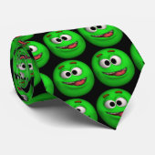 緑の斜視の顔文字顔 ネクタイ (ロール)
