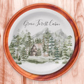 緑の松の森の森の森の中の水彩小屋 ペーパープレート