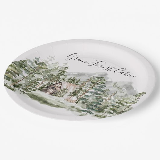 緑の松の森の森の森の中の水彩小屋 ペーパープレート (アングル)