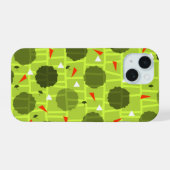 緑の柄 iPhone 15ケース (裏面横)