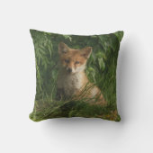 緑の森のかわいいベビーキツネ アウトドアクッション (正面)