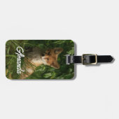 緑の森のかわいいベビーキツネ ラゲッジタグ (正面横)