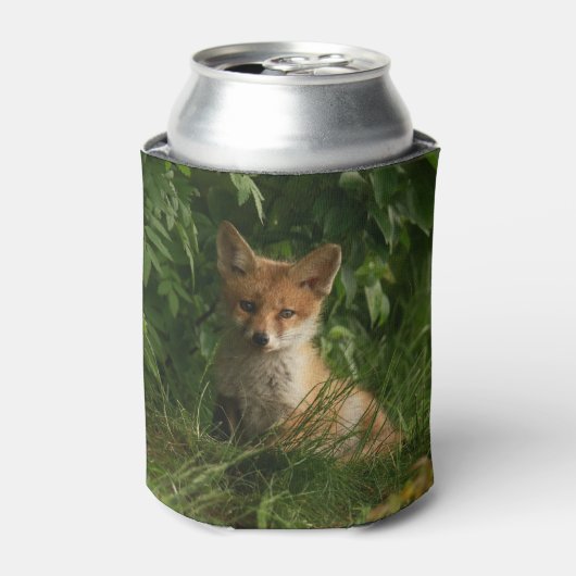 緑の森のかわいいベビーキツネ 缶クーラー (缶正面)