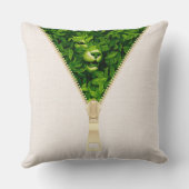 緑の森の中に隠されたウィリアム・モリス クッション (裏面)