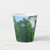 緑の森の風景写真 カフェラテマグ (正面)