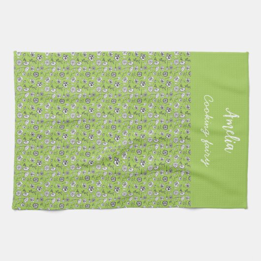 緑の模様に描かれた白黒の手描き花 キッチンタオル (横)