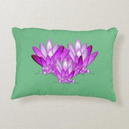 緑の海辺に咲く蓮の花 アクセントクッション