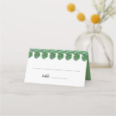 緑の淡い色の冬の松の円錐水色 プレイスカード (正面)