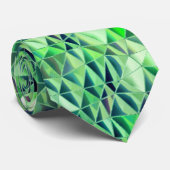 緑の濃淡とグラデーションの三角形のモザイク ネクタイ (ロール)