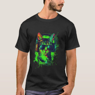 緑の猫のDJ、ヘッドホンとサングラスをかけた子猫 Tシャツ