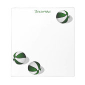 緑の白いバスケットボール3個名前をカスタムする ノートパッド (正面)