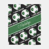 緑の白い私はサッカーの文字パターンが大好き フリースブランケット (正面)