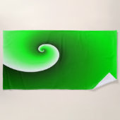 緑の白い緩和曲線のグラデーション ビーチタオル (正面)