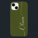 緑の白エレガント書のスクリプト名 Case-Mate iPhone 14ケース<br><div class="desc">緑の白の書道のスクリプトのタイポグラフィ名エレガントパーソナライズされたiPhone 14電話のケースは、トレンディーとデザインを備え頭が切れるて、あなたの名前を手に書のスクリプトのを緑の背景にモダンは、を持つ。©Evco Studio www.zazzle.com/store/evcostudioによる設計</div>