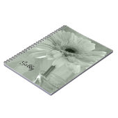 緑の着色されたデイジー花 ノートブック (左側)