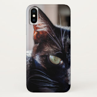緑の瞳のiPhoneの場合を持つ黒猫 iPhone X ケース