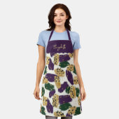 緑の紫の金ゴールドブラシストロークパターンモノグラム エプロン (着用した状態)