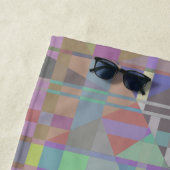 緑の紫色のピンクの幾何学的 ビーチタオル (インサイチュ)