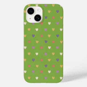 緑の緑の上のポルカハート Case-Mate iPhone 14ケース