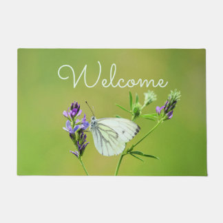 緑の縞模様の白い蝶 ドアマット