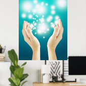 緑の背景で手を癒すチャクラヒーラー ポスター (ホームオフィス)