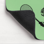 緑の背景にテニスラケットを置くリス マウスパッド (コーナー)