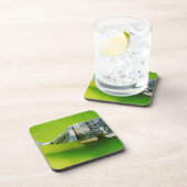 緑の背景にドル紙幣の折り紙ゾウ コースター (右側)