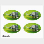 緑の背景にドル紙幣の折り紙ゾウ 楕円形シール (シート)