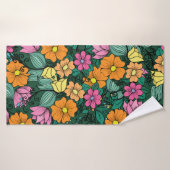 緑の背景に明るい花模様。ビンタ バスタオル (バスタオル)