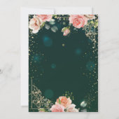  緑の背景に金のドレス、ティアラ、バラ、ダイヤモンドをあしらったミ・キンセアニエラ 招待状 (裏面)