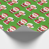 緑の背景のサンタクロース夫妻 ラッピングペーパー (角)