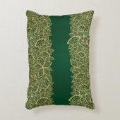 緑の背景の金葉のレース アクセントクッション (正面(垂直))