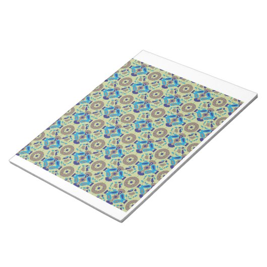 緑の背景の青と緑の模様 ノートパッド (アングル)