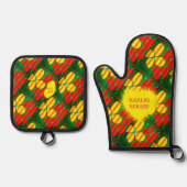 緑の背景を持つ黄色の赤い花模様 鍋つかみ&鍋敷きセット (正面)