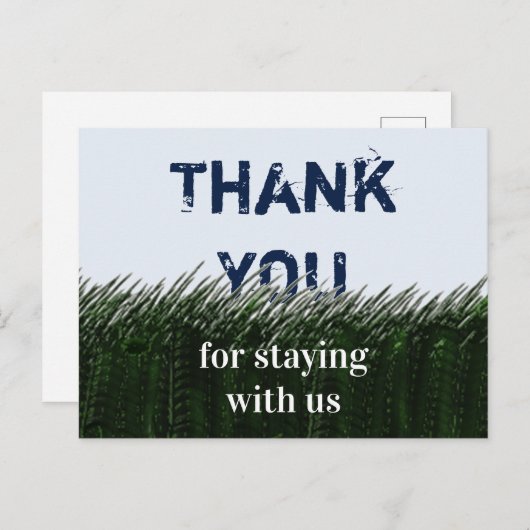 緑の芝生と空のゲスト感謝メッセージ ポストカード (正面/裏面)